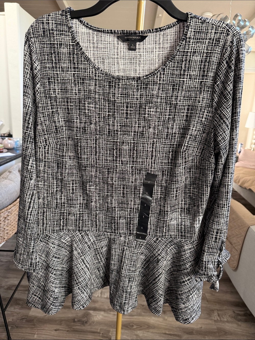 Banana Republic Black & White Textured Peplum Tunic